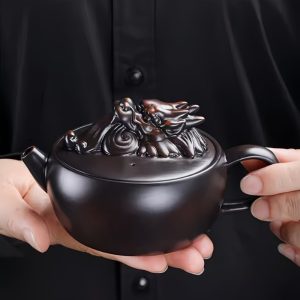 2-24.jpg Vintage Traditional Purple Pottery Dragon Teapot Shaped Like A Dragon Head With Twist Design