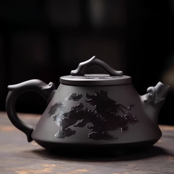 4-4-1.jpg Yixing Purple Clay Antique Dragon Teapot With Color Changing Pattern Stone Gourd Design